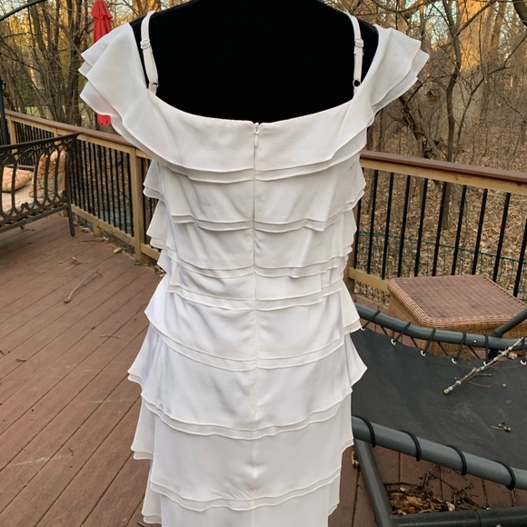 NWT BCBG white ruffle dress - Picture 3 of 9